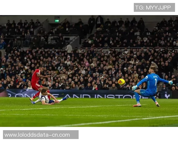 中超精彩对决利物浦大胜热刺四球逆转点燃全场激情