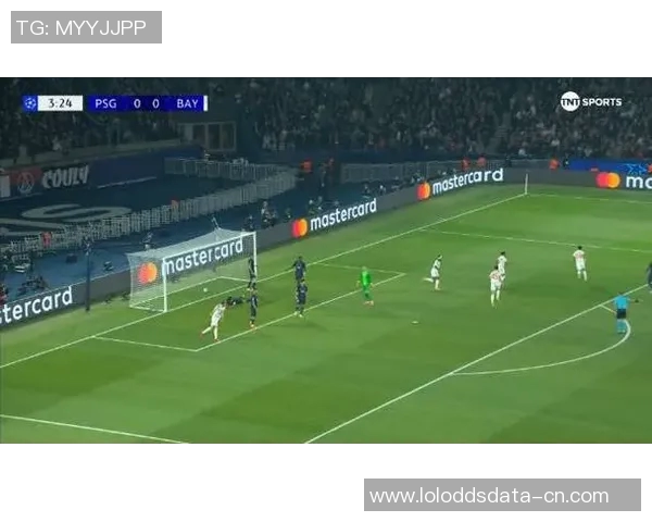 西甲激战巴黎圣日耳曼大胜拜仁红牌事件引发全场热议与争议