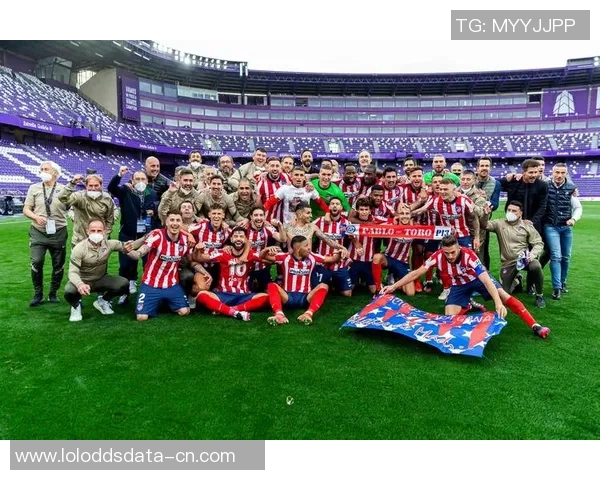 德甲激战巴黎圣日耳曼小胜巴萨争议判罚引发全场热议 德甲激战巴黎圣日耳曼小胜巴萨争议判罚引发全场热议