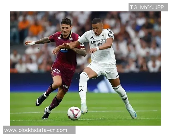 英超惊天冷门皇马狂胜利物浦4-0补时进球点燃全场激情