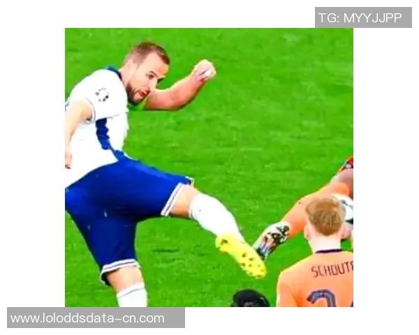 世界杯激战AC米兰绝杀马竞争议判罚引发全场热议