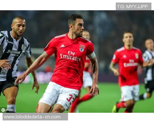 西甲精彩对决那不勒斯大胜本菲卡乌龙球成比赛转折点分析 西甲精彩对决那不勒斯大胜本菲卡乌龙球成比赛转折点分析